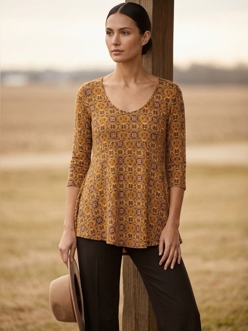 Salaam Scoop Neck Top - L